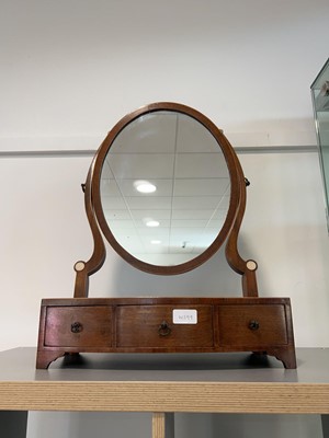 Lot 1020 - Edwardian mahogany oval toilet mirror with 3...