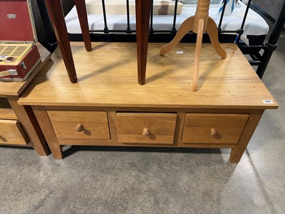 Lot 1049 - Light oak finish 3 drawer coffee table with...
