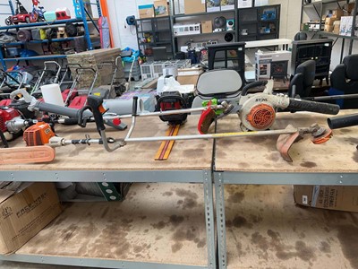 Lot 2699 - Stihl FS-80 petrol strimmer