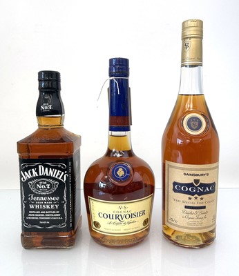 Lot 17 - 3 bottles, 1x Jack Daniel's Old No.7 Tennessee...