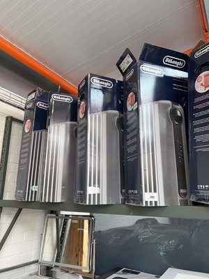 Lot 2881 - 4 boxed De'Longhi Radia S digital electric oil...