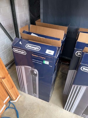 Lot 2882 - 4 boxed De'Longhi Radia S digital electric oil...