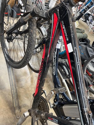 Lot 2980 - Overdrive Diamond Back mountain bike in black...