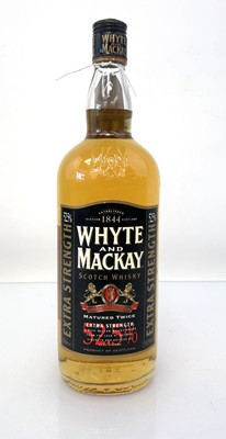 Lot 39 - A bottle of Whyte & Mackay Extra Strength...