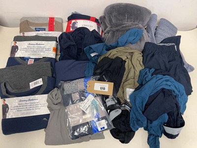 Lot 1713 - Mixed lot of men's loungewear/pyjamas to...
