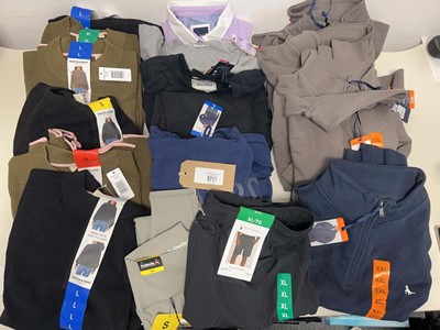 Lot 1717 - Approx 18 x branded items of clothing to...