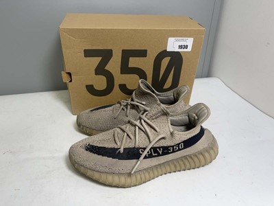 Lot 1930 - Adidas UK10 yeezy boost 350 V2 trainers in...