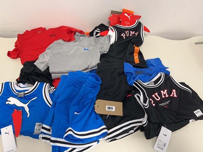Lot 1811 - Mixed lot of children's clothing to include Puma