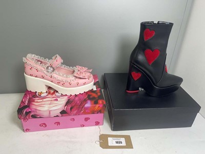 Lot 1935 - 2x Boxed pairs of shoes to include Koi cherry...
