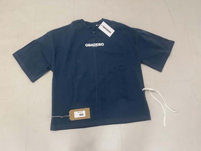 Lot 1945 - Gbadebo logo t-shirt in dark blue size medium