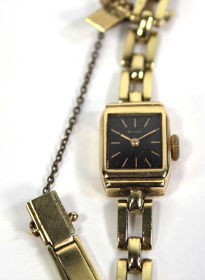 Lot 478 - A ladies 14ct yellow gold wristwatch by Huber,...