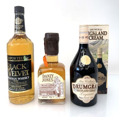 Lot 50 - 3 bottles, 1x Danzy Jones Wysgi Licor Old...