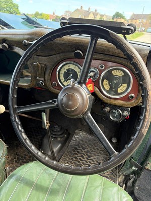 Lot Austin Cambridge saloon in green, 1141cc...
