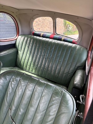 Lot Austin Cambridge saloon in green, 1141cc...