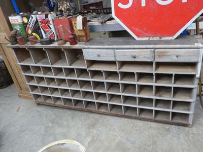 Lot Pine 3 drawer pigeon hole rack