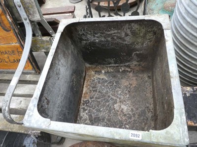 Lot Large square galvanized tank
