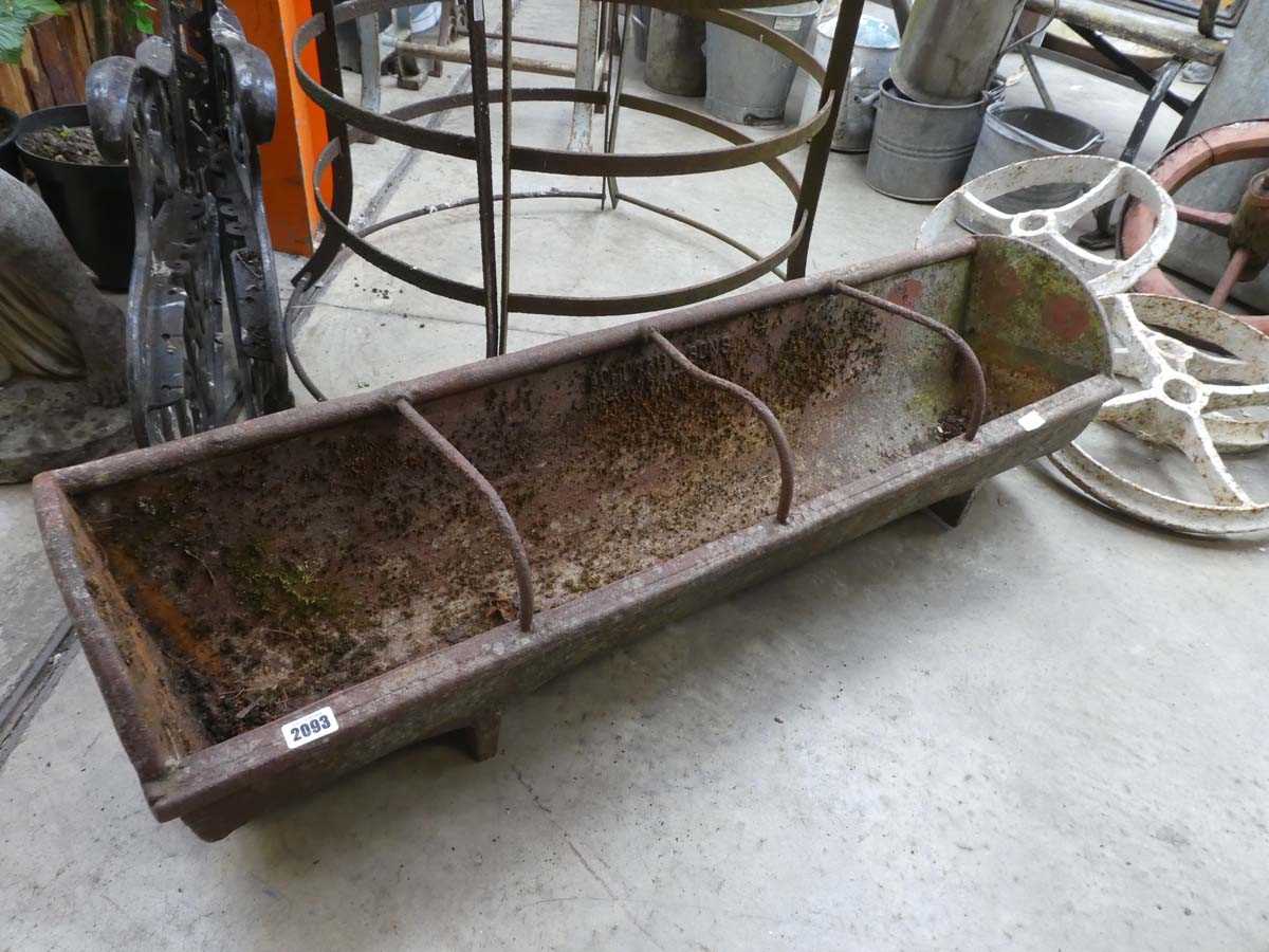 Lot Cast iron 4 section feeding trough