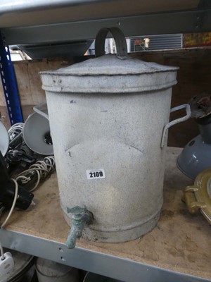 Lot Galvanised twin handled water tank