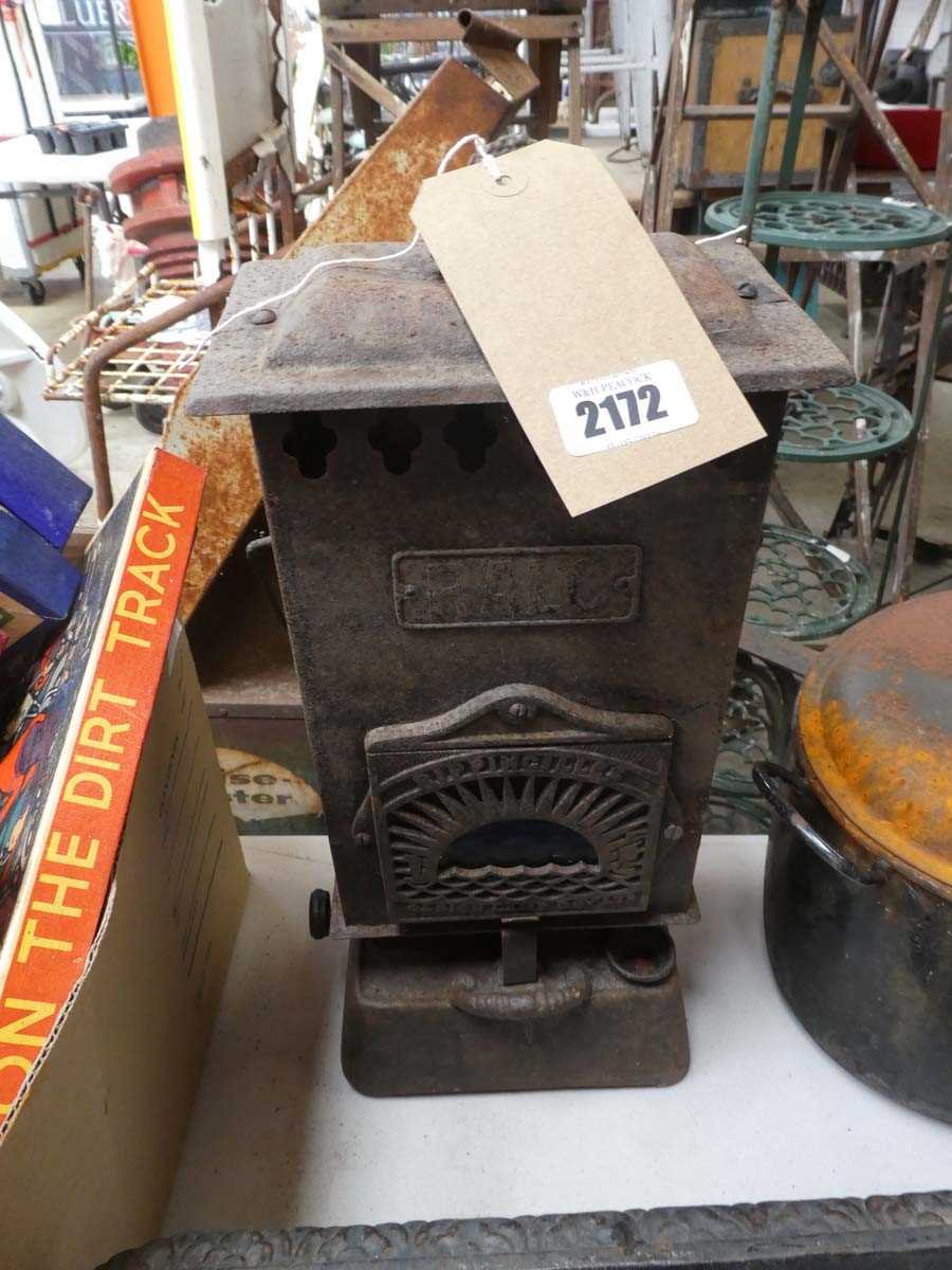 Lot Rippingille's Albion Lamp Koi Ltd. paraffin lamp