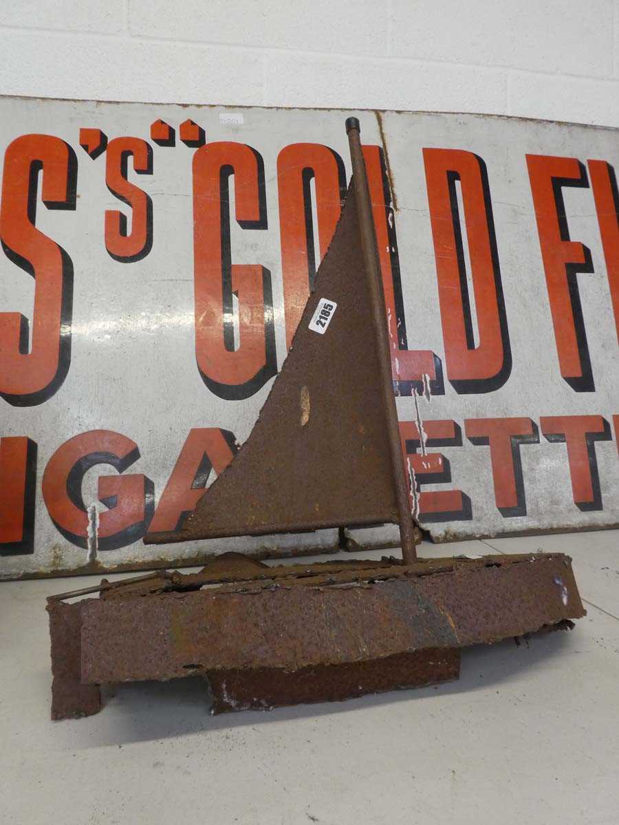 Lot Metal weathered metal boat
