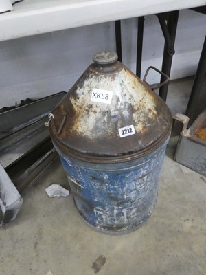Lot Large meal twin handled oil can with brass topper