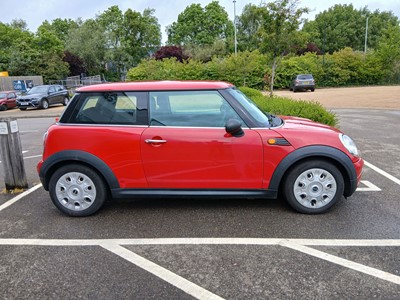 Lot (GL59 TTV) 2009 Mini One Auto 3-door hatchback...