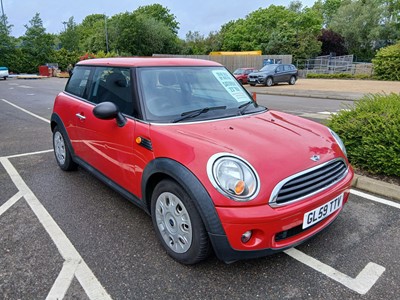 Lot (GL59 TTV) 2009 Mini One Auto 3-door hatchback...