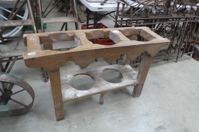 Lot 2254 - Wooden wash stand