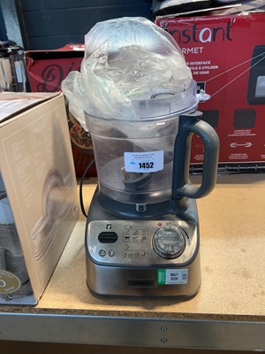 Lot 1452 - Kenwood food processor