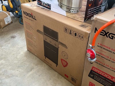 Lot 2604 - Boxed Nexgrill 3 burner gas BBQ