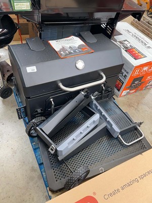 Lot 2607 - Disassembled Masterbuilt 36" charcoal grill...