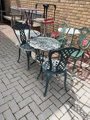 Lot 2640 - Green aluminium 3 piece garden bistro set