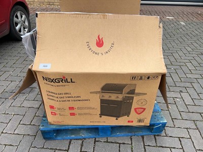 Lot 2645 - Nexgrill 3 burner stainless steel gas BBQ