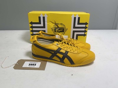 Lot 3963 - Onitsuka Tiger UK5.5 mexico 66 trainers in...