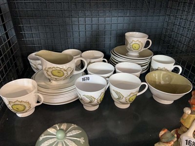 Lot 1670 - Suzie Cooper sunflower pattern tea service