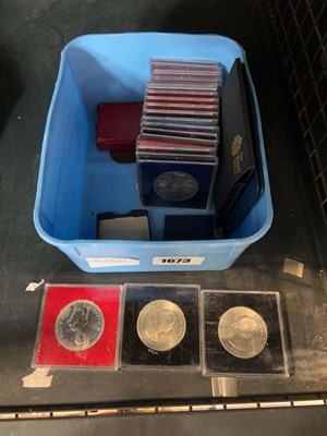 Lot 1673 - Tray containing various collector's coins
