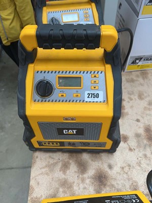 Lot 2750 - CAT car jump start professional power station