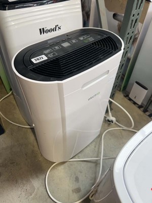 Lot 2872 - Electriq electric dehumidifier