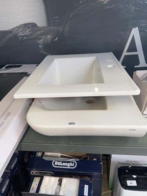 Lot 2875 - 2 white ceramic sinks