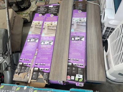 Lot 2886 - Pallet containing Golden Select SPC rigid core...