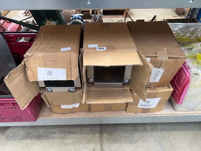 Lot 2773 - 6 galvanised post brackets