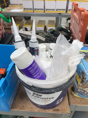 Lot 2783 - Bucket of various other sealants