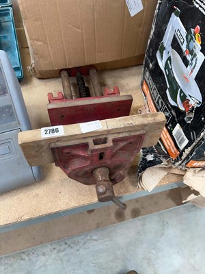 Lot 2786 - Record 52D bench mounted vice