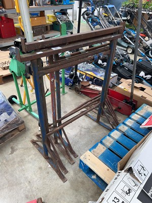 Lot 2792 - 4 large metal builder's trestles