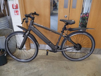 Lot 2976 - Carrera IM-1 electric mountain bike in grey...