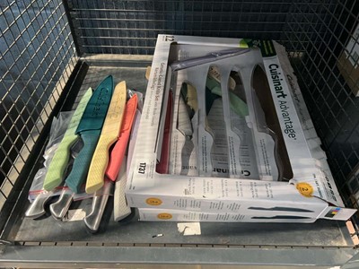 Lot 1737 - Large quantity of Cuisinart and other kitchen...