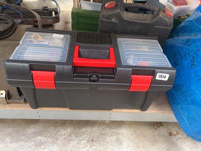 Lot 2814 - Black and red toolbox containing mixed tooling