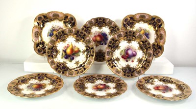 Lot 208 - An early 20th century Royal Worcester part...