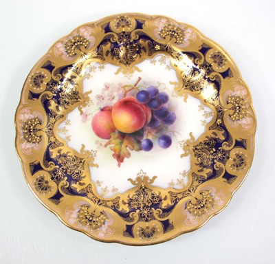 Lot 208 - An early 20th century Royal Worcester part...