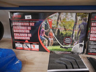 Lot 3019 - Boxed Penn badminton set